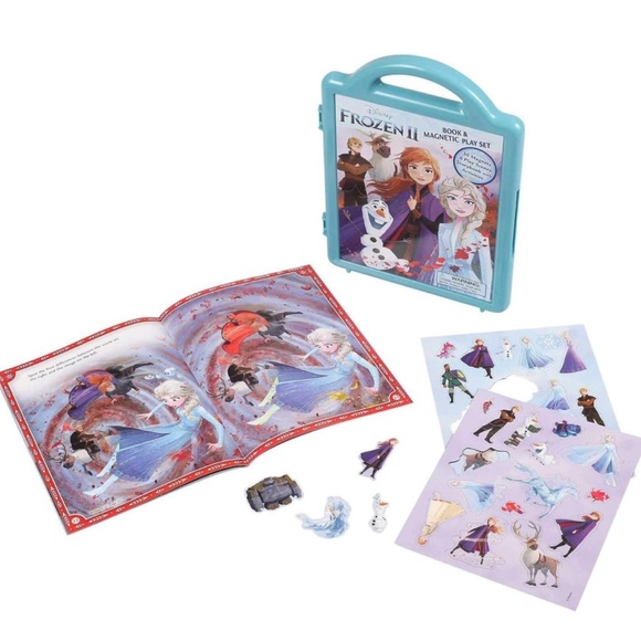 Disney Frozen 2 Magnetic Play Set - Picture 3 of 8